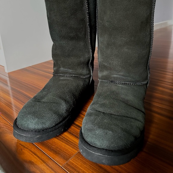 UGG Classic Tall, Black, W9 - Picture 5 of 8